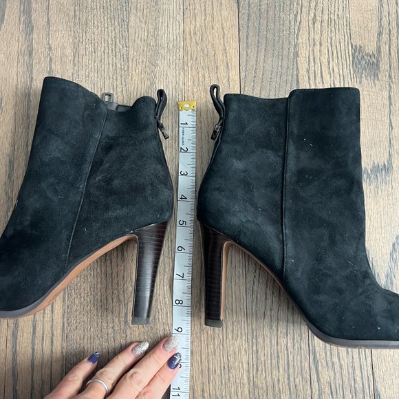 Coach Jemma Kid Suede Sleek Ankle Boot Heel Booties Side Zip Size 7.5 B Black - Picture 11 of 11